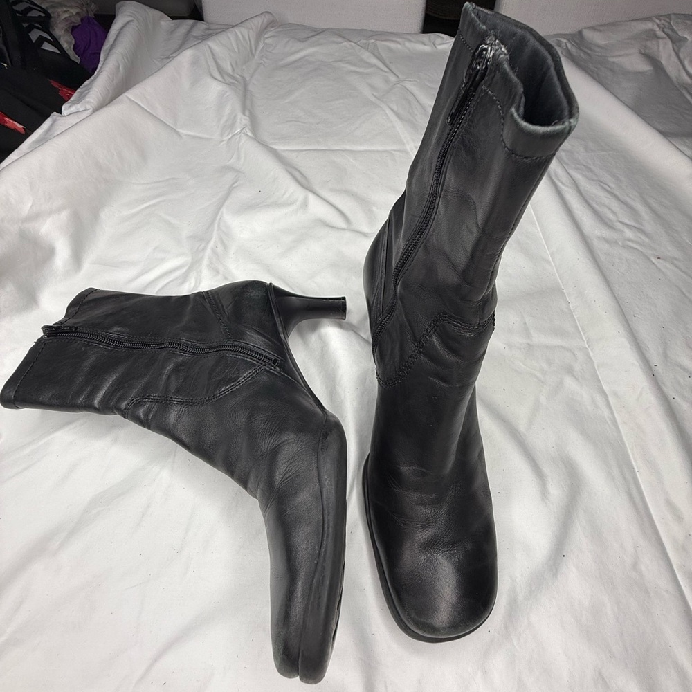 Ninewest leather boots comfy souls for walking